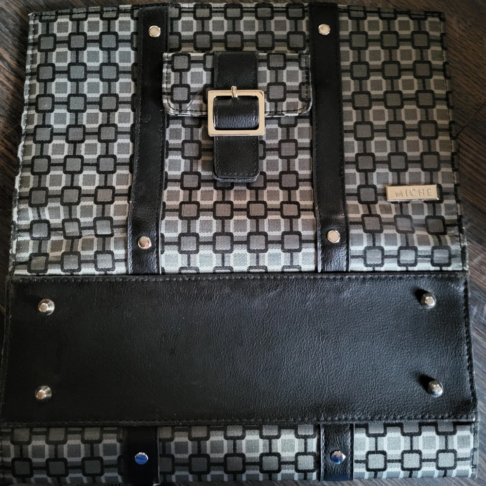 Miche Handbag and Shells - Picture 10 of 14